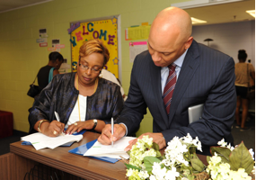 1Academy of Health Sciences_img2 Dr. Charlene Dukes, PGCC, and Dr. William Hite, PGPS, Sign M.O.U.